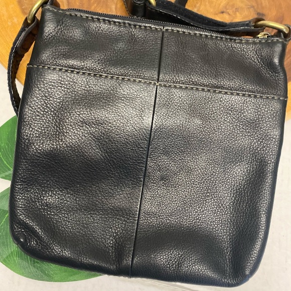 Fossil Pebbled Leather Crossbody bag - Picture 3 of 12